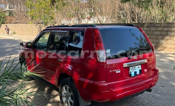 Tenga Tsaru Nissan X-Trail Tsvuku Mota in Maputo in Maputo Tenga Tsaru Nissan X-Trail Tsvuku Mota in Maputo in Maputo