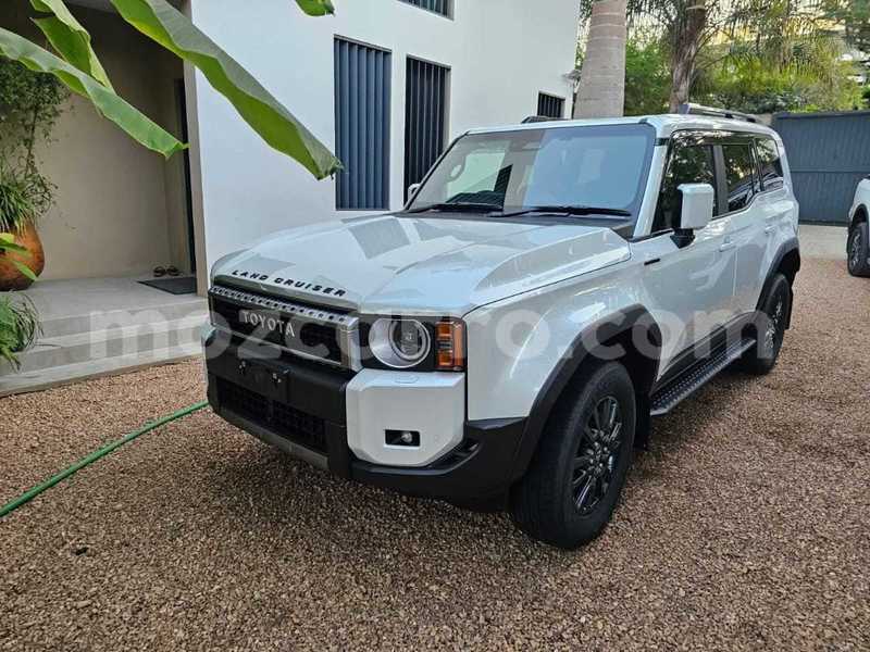 Big with watermark toyota land cruiser prado maputo maputo 40313