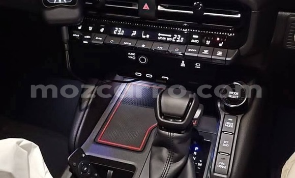 Buy Used Toyota Land Cruiser Prado White Car in Maputo in Maputo Buy Used Toyota Land Cruiser Prado White Car in Maputo in Maputo