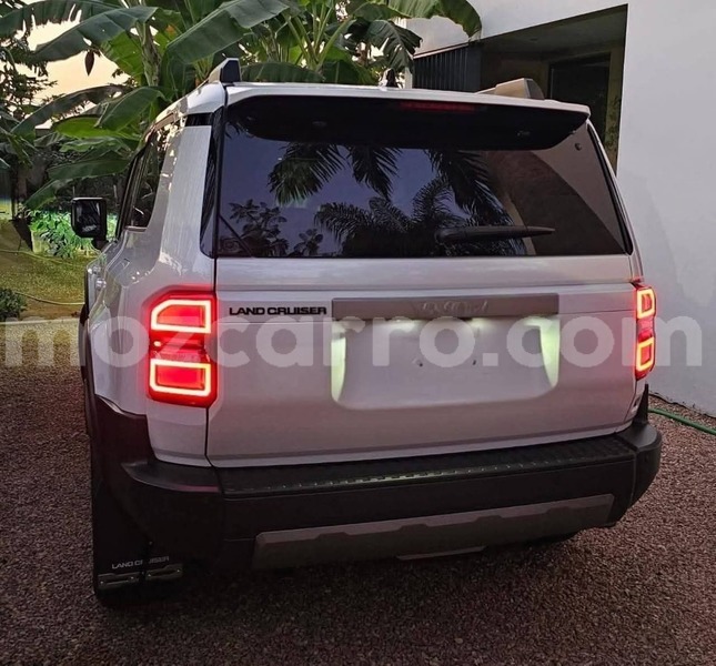 Big with watermark toyota land cruiser prado maputo maputo 40313