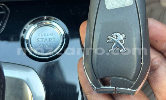 Nunua Ilio tumika Peugeot 5008 Fedha Gari ndani ya Maputo nchini Maputo Nunua Ilio tumika Peugeot 5008 Fedha Gari ndani ya Maputo nchini Maputo