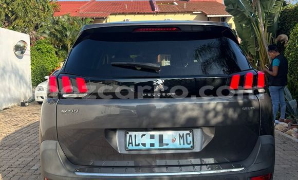Nunua Ilio tumika Peugeot 5008 Fedha Gari ndani ya Maputo nchini Maputo Nunua Ilio tumika Peugeot 5008 Fedha Gari ndani ya Maputo nchini Maputo