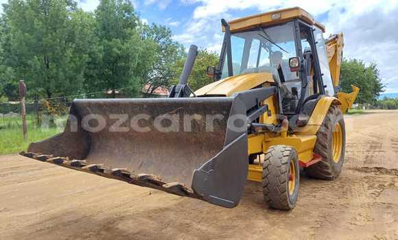 Comprar Usado Caterpillar 120 Other Caminhão em Maputo em Maputo Comprar Usado Caterpillar 120 Other Caminhão em Maputo em Maputo