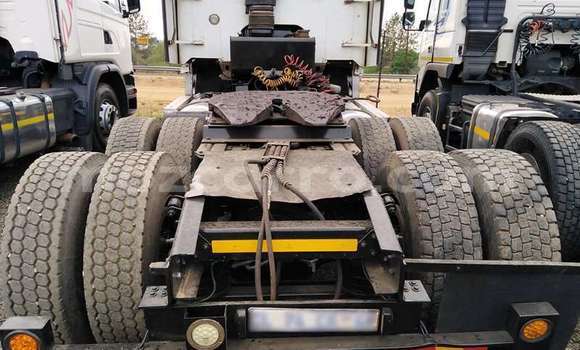 Buy Used Caterpillar 120 White Truck in Maputo in Maputo Buy Used Caterpillar 120 White Truck in Maputo in Maputo