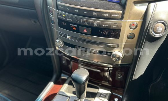 Buy Used Lexus LX 570 White Car in Nampula in Nampula Buy Used Lexus LX 570 White Car in Nampula in Nampula