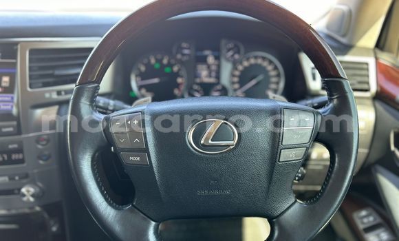 Buy Used Lexus LX 570 White Car in Nampula in Nampula Buy Used Lexus LX 570 White Car in Nampula in Nampula