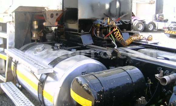 Buy Used Caterpillar 120 White Truck in Maputo in Maputo Buy Used Caterpillar 120 White Truck in Maputo in Maputo