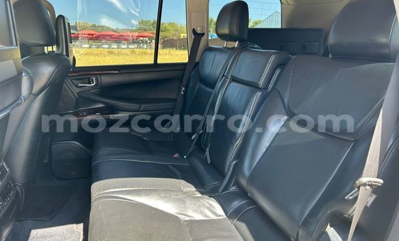 Buy Used Lexus LX 570 White Car in Nampula in Nampula Buy Used Lexus LX 570 White Car in Nampula in Nampula