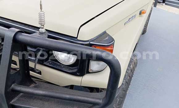 Buy Used Toyota Land Cruiser White Car in Beira in Sofala Buy Used Toyota Land Cruiser White Car in Beira in Sofala
