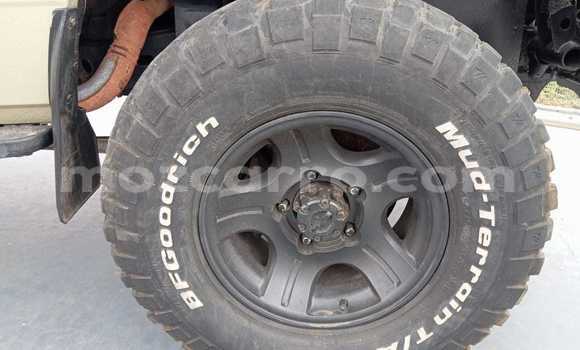 Buy Used Toyota Land Cruiser White Car in Beira in Sofala Buy Used Toyota Land Cruiser White Car in Beira in Sofala