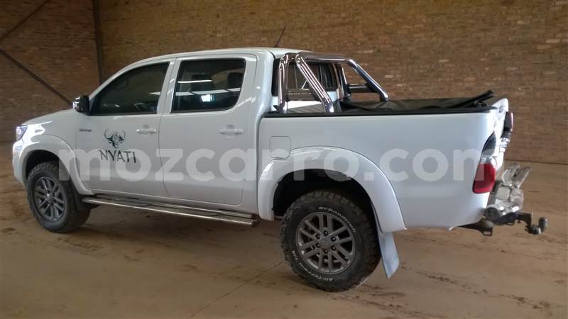Big with watermark toyota hilux maputo maputo 40332
