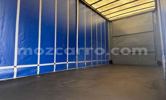 Buy Used DAF CF Blue Truck in Maputo in Maputo Buy Used DAF CF Blue Truck in Maputo in Maputo