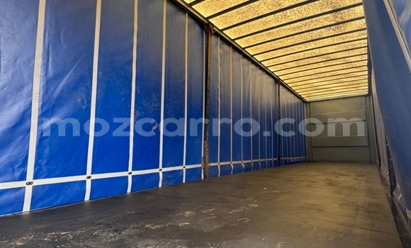 Buy Used DAF CF Blue Truck in Maputo in Maputo Buy Used DAF CF Blue Truck in Maputo in Maputo