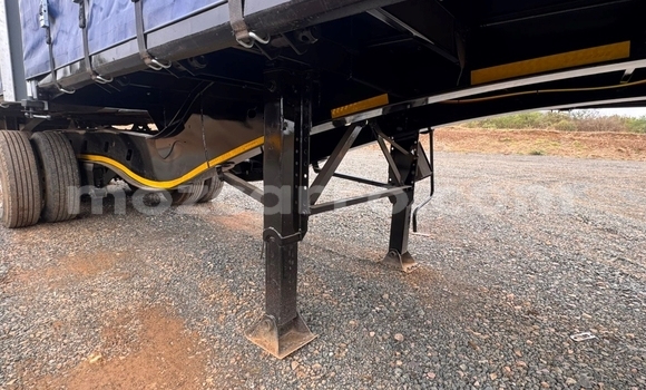 Buy Used DAF CF Blue Truck in Maputo in Maputo Buy Used DAF CF Blue Truck in Maputo in Maputo