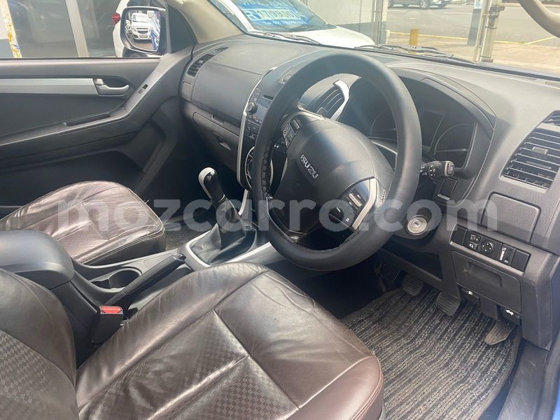 Big with watermark isuzu kb sofala beira 40334