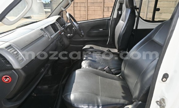 Buy Used Toyota Dyna White Truck in Quelimane in Zambezia Buy Used Toyota Dyna White Truck in Quelimane in Zambezia