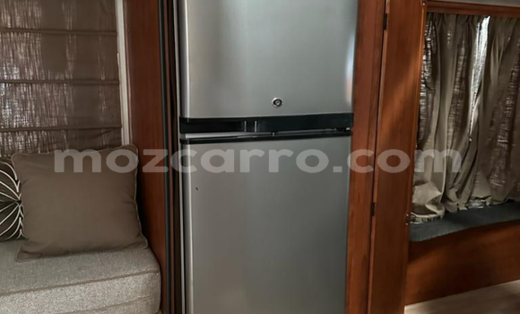 Buy Used Man Silent White Truck in Maputo in Maputo Buy Used Man Silent White Truck in Maputo in Maputo