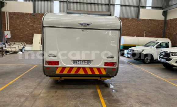 Buy Used Man Silent White Truck in Maputo in Maputo Buy Used Man Silent White Truck in Maputo in Maputo