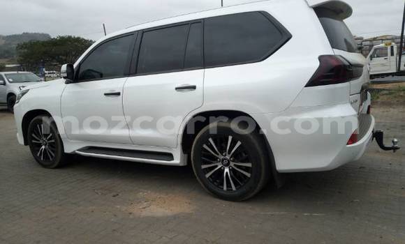 Tenga Tsaru Lexus LX Chena Mota in Maputo in Maputo Tenga Tsaru Lexus LX Chena Mota in Maputo in Maputo