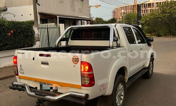 Comprar Usado Toyota Hilux Branco Carro em Maputo em Maputo Comprar Usado Toyota Hilux Branco Carro em Maputo em Maputo
