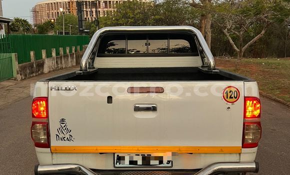 Comprar Usado Toyota Hilux Branco Carro em Maputo em Maputo Comprar Usado Toyota Hilux Branco Carro em Maputo em Maputo