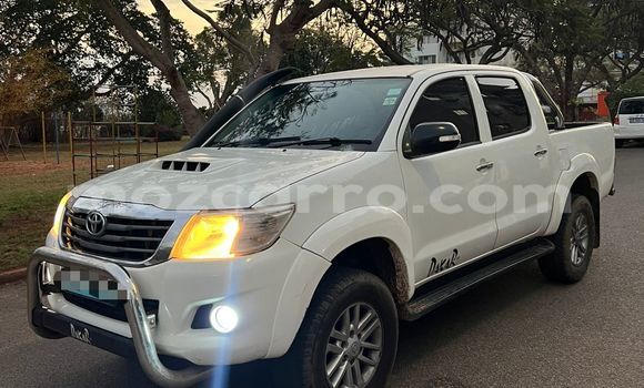 Comprar Usado Toyota Hilux Branco Carro em Maputo em Maputo Comprar Usado Toyota Hilux Branco Carro em Maputo em Maputo