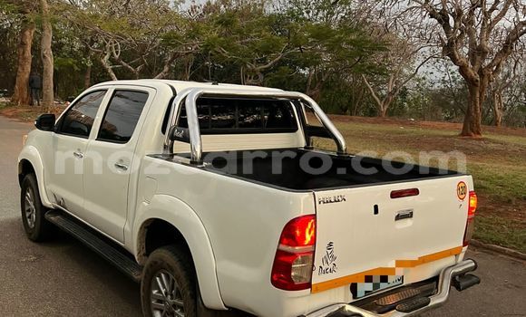 Comprar Usado Toyota Hilux Branco Carro em Maputo em Maputo Comprar Usado Toyota Hilux Branco Carro em Maputo em Maputo