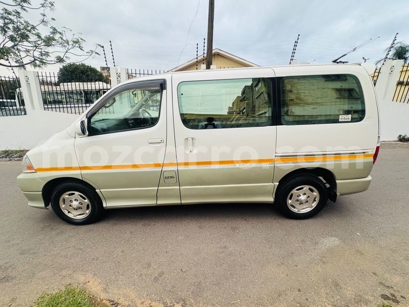Big with watermark toyota grand hiace maputo maputo 40352