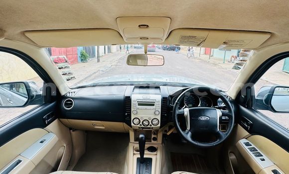 Comprar Usado Ford Everest Branco Carro em Maputo em Maputo Comprar Usado Ford Everest Branco Carro em Maputo em Maputo