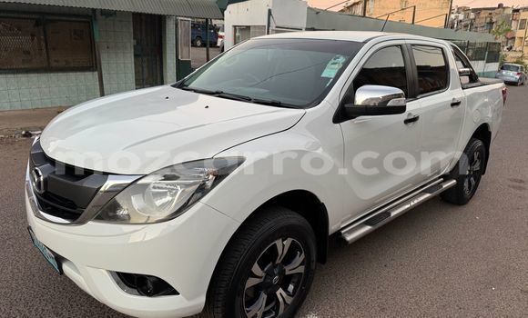 Comprar Usado Mazda BT-50 Branco Carro em Maputo em Maputo Comprar Usado Mazda BT-50 Branco Carro em Maputo em Maputo