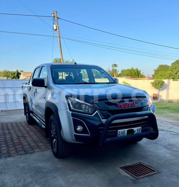 Big with watermark isuzu d max maputo maputo 40357