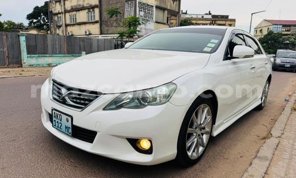 Nunua Ilio tumika Toyota Mark X Nyeupe Gari ndani ya Maputo nchini Maputo Nunua Ilio tumika Toyota Mark X Nyeupe Gari ndani ya Maputo nchini Maputo