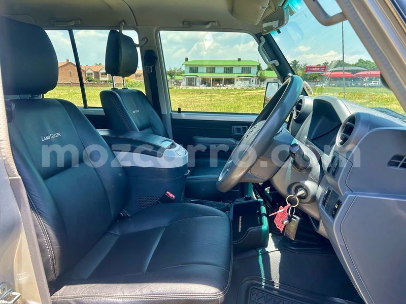 Big with watermark toyota land cruiser maputo maputo 40367