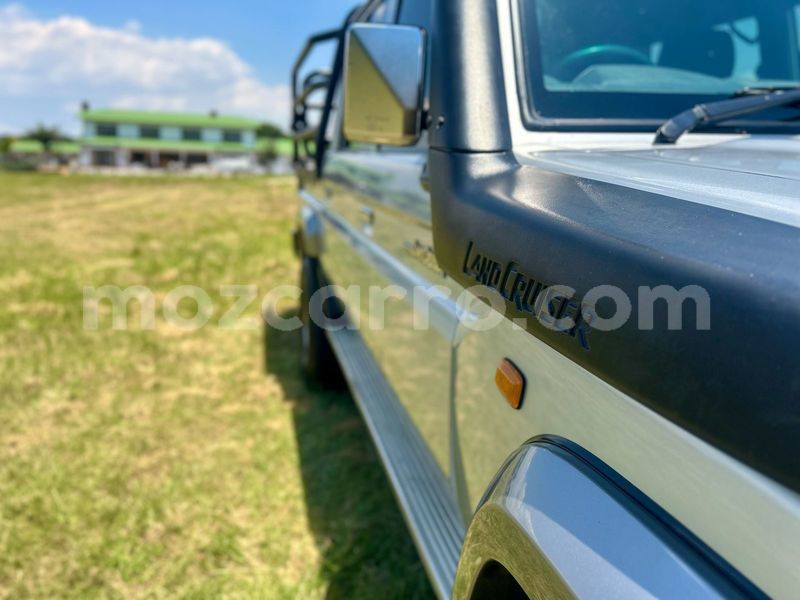 Big with watermark toyota land cruiser maputo maputo 40367