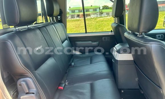 Buy Used Toyota Land Cruiser Blue Car in Maputo in Maputo Buy Used Toyota Land Cruiser Blue Car in Maputo in Maputo