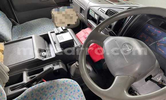 Comprar Usado Toyota DA Branco Caminhão em Maputo em Maputo Comprar Usado Toyota DA Branco Caminhão em Maputo em Maputo