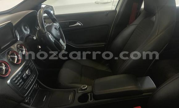 Tenga Tsaru Mercedes‒Benz A-Class Chena Mota in Gilé in Zambezia Tenga Tsaru Mercedes‒Benz A-Class Chena Mota in Gilé in Zambezia