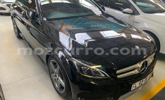 Tenga Tsaru Mercedes‒Benz C-Class Nhema Mota in Gilé in Zambezia Tenga Tsaru Mercedes‒Benz C-Class Nhema Mota in Gilé in Zambezia