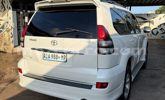 Nunua Ilio tumika Toyota Land Cruiser Prado Nyeupe Gari ndani ya Maputo nchini Maputo Nunua Ilio tumika Toyota Land Cruiser Prado Nyeupe Gari ndani ya Maputo nchini Maputo