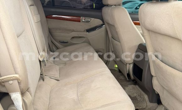 Nunua Ilio tumika Toyota Land Cruiser Prado Nyeupe Gari ndani ya Maputo nchini Maputo Nunua Ilio tumika Toyota Land Cruiser Prado Nyeupe Gari ndani ya Maputo nchini Maputo