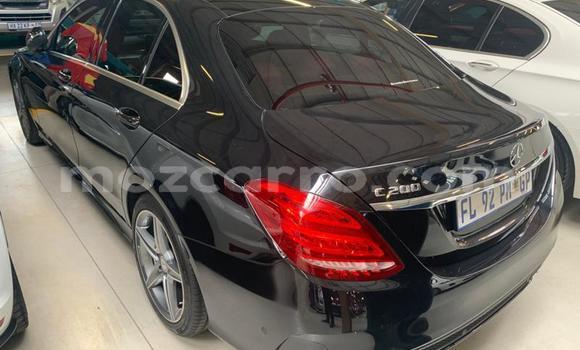 Tenga Tsaru Mercedes‒Benz C-Class Nhema Mota in Gilé in Zambezia Tenga Tsaru Mercedes‒Benz C-Class Nhema Mota in Gilé in Zambezia