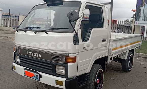 Nunua Ilio tumika Toyota Dyna Nyeupe Gari ndani ya Maputo nchini Maputo Nunua Ilio tumika Toyota Dyna Nyeupe Gari ndani ya Maputo nchini Maputo