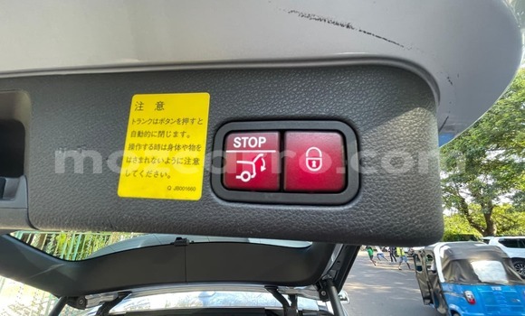 Nunua Ilio tumika Mercedes‒Benz AMG GLC Fedha Gari ndani ya Maputo nchini Maputo Nunua Ilio tumika Mercedes‒Benz AMG GLC Fedha Gari ndani ya Maputo nchini Maputo