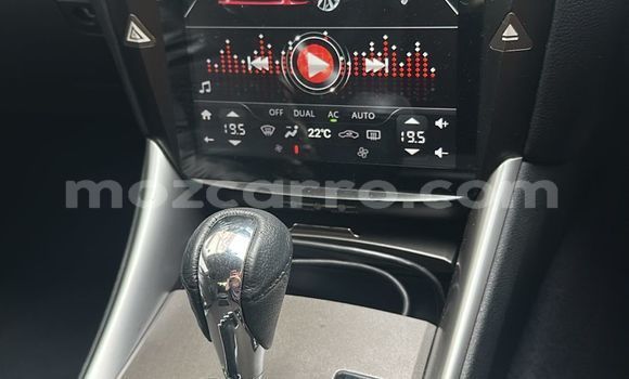 Nunua Ilio tumika Lexus IS Nyeupe Gari ndani ya Maputo nchini Maputo Nunua Ilio tumika Lexus IS Nyeupe Gari ndani ya Maputo nchini Maputo