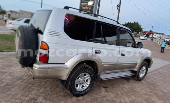 Tenga Tsaru Toyota Land Cruiser Prado Zvimwe Mota in Maputo in Maputo Tenga Tsaru Toyota Land Cruiser Prado Zvimwe Mota in Maputo in Maputo