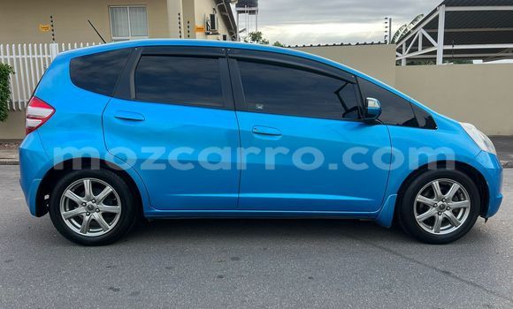 Nunua Ilio tumika Honda Fit Bluu Gari ndani ya Maputo nchini Maputo Nunua Ilio tumika Honda Fit Bluu Gari ndani ya Maputo nchini Maputo