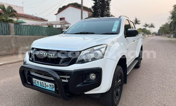 Tenga Tsaru Isuzu KB Chena Mota in Maputo in Maputo Tenga Tsaru Isuzu KB Chena Mota in Maputo in Maputo