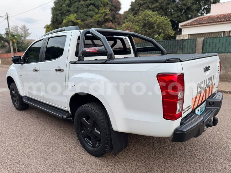 Big with watermark isuzu kb maputo maputo 40408