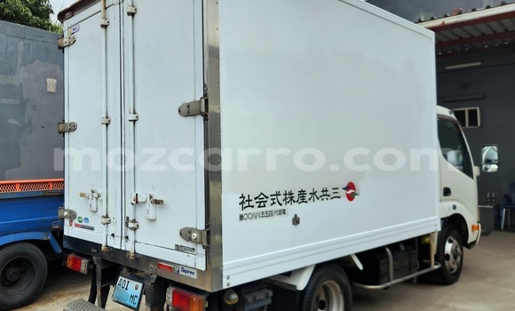 Tenga Tsaru Hino 300 Series Chena Rori in Maputo in Maputo Tenga Tsaru Hino 300 Series Chena Rori in Maputo in Maputo