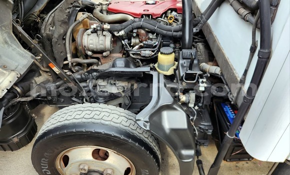 Tenga Tsaru Hino 300 Series Chena Rori in Maputo in Maputo Tenga Tsaru Hino 300 Series Chena Rori in Maputo in Maputo